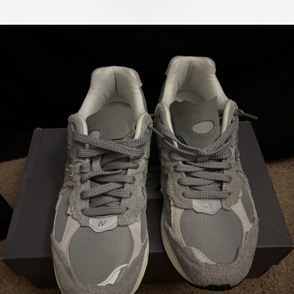 2002R 'Protection Pack - Slate
Grey'